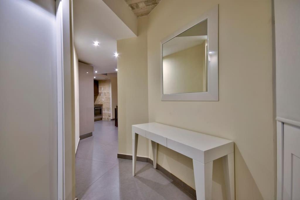 Vallettastay - Orangerie Two Bedroom Apartment 201 מראה חיצוני תמונה